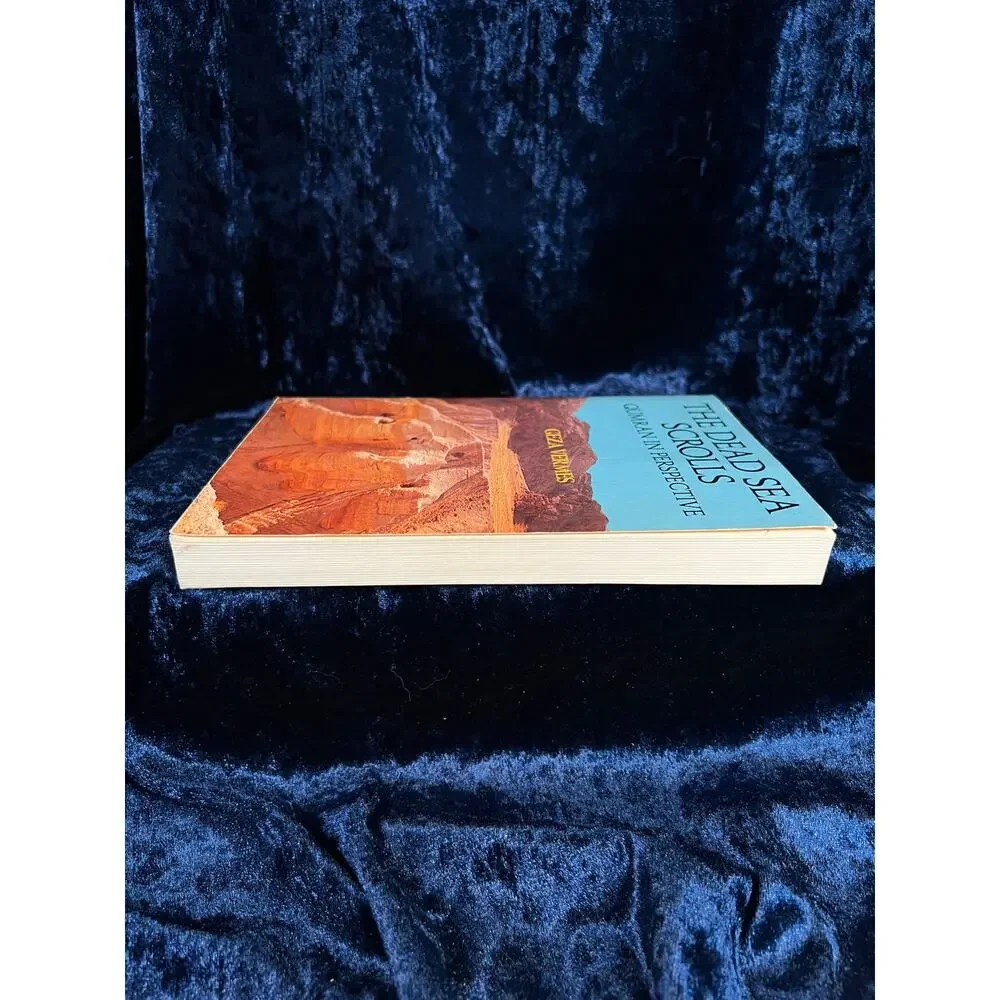 Vintage 1985 Dead Sea Scrolls Book – Qumran in Perspective by Geza Vermes
